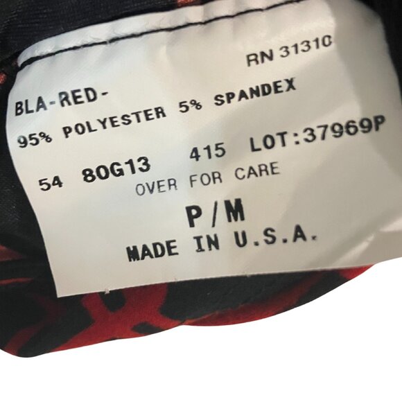 I.N. Studio Petite Black Red Geometric Print V-Neck Top Size P/M Made in USA - Picture 5 of 6